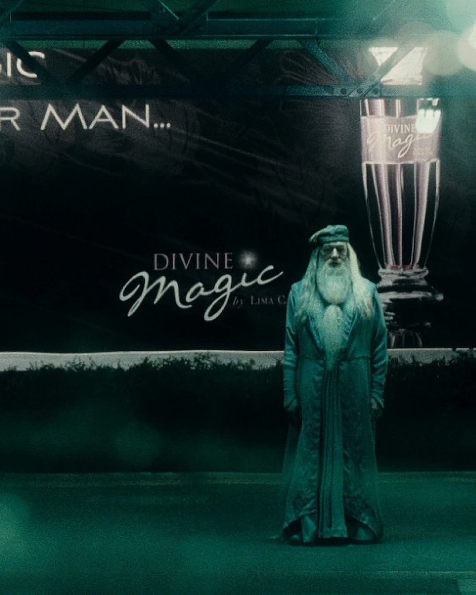 Dumbledore on the London Underground 🚇