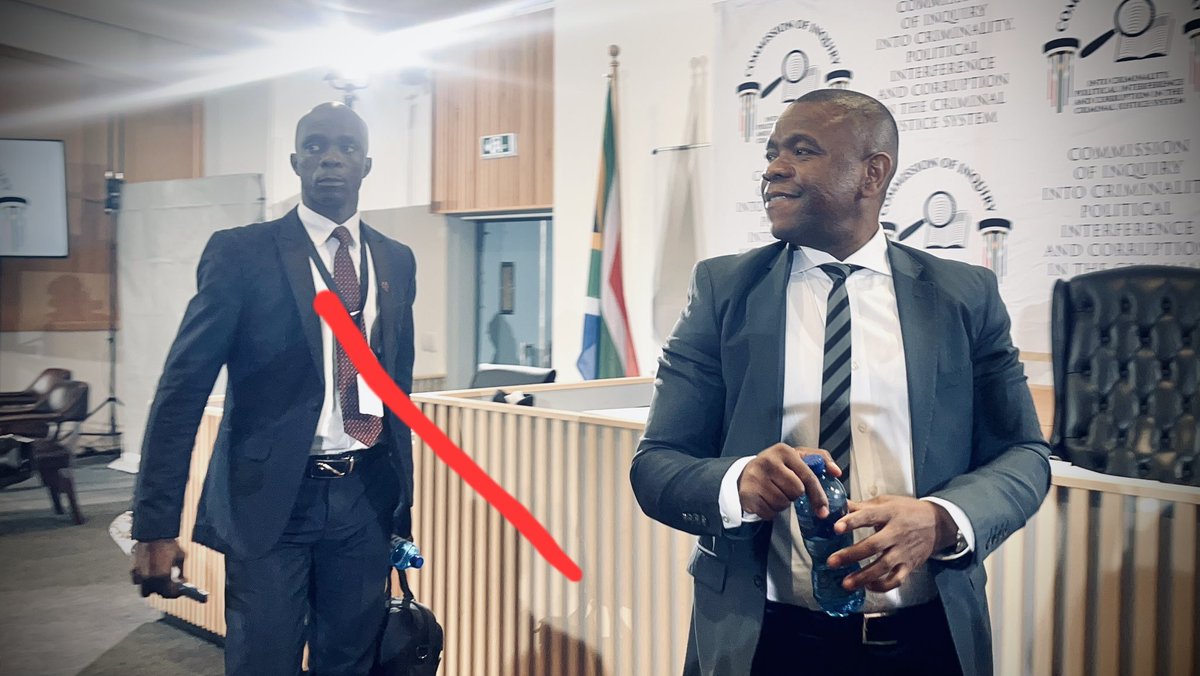 GlerenceMoetji's tweet image. Is this the same person? It looks like his Confidante. @ApostleDeza @koko_matshela @LindA_MniSii @Sentletse @tumisole