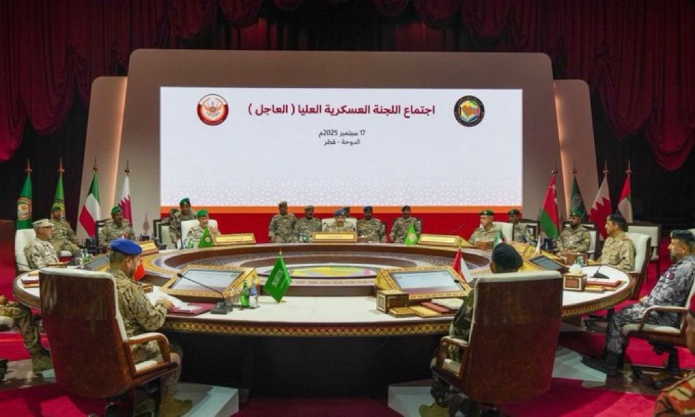 Abdulkhaleq_UAE's tweet photo. التعاون العسكري بين دول الخليج العربي هو بند أساسي من بنود العمل الخليجي المشترك لكنه أصبح اكثر إلحاحا بعد العدوان الاسرائيلي الغاشم على قطر وربما حان وقت تشكيل حلف ناتو خليجي KHALEEJI NATO على نمط حلف شمال الأطلسي يعتمد اساساً على قدرات وامكانيات دفاعية خليجية ذاتية ومشتركة https://t.co/GE7zUYzG7V