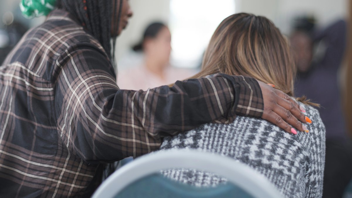 kentuckycourts's tweet image. Just like CPR in a medical crisis, QPR can save lives in a mental health crisis.
  
The KJCMH encourages everyone to learn the 3 steps:
    🔹 Question someone about suicide
    🔹 Persuade them to get help
    🔹 Refer them to support
  
#SuicidePrevention #StopSuicide