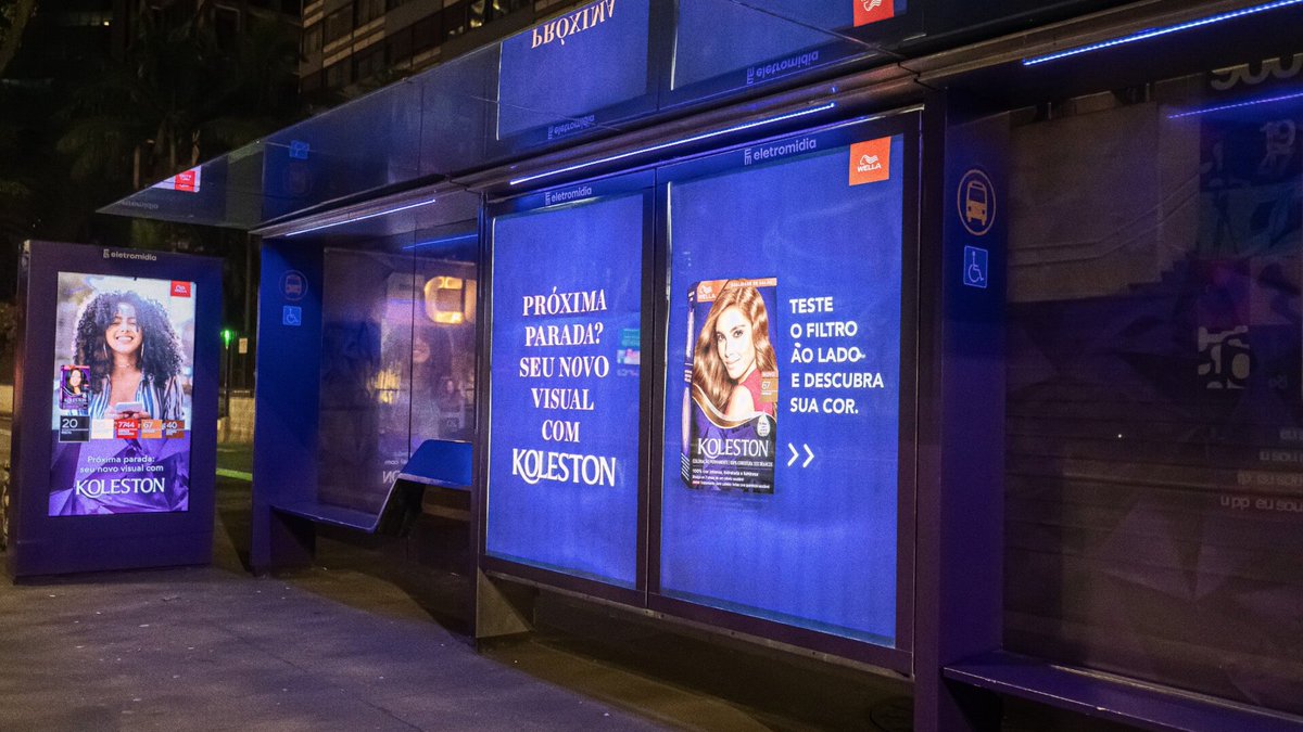 brains9's tweet photo. Koleston transforma Paulista em provador virtual com vending machine de tinta grátis https://t.co/kKS8ovpPia #Koleston #RealidadeAumentada #ModaCabelo #VendingMachine https://t.co/VRdVMxB6an