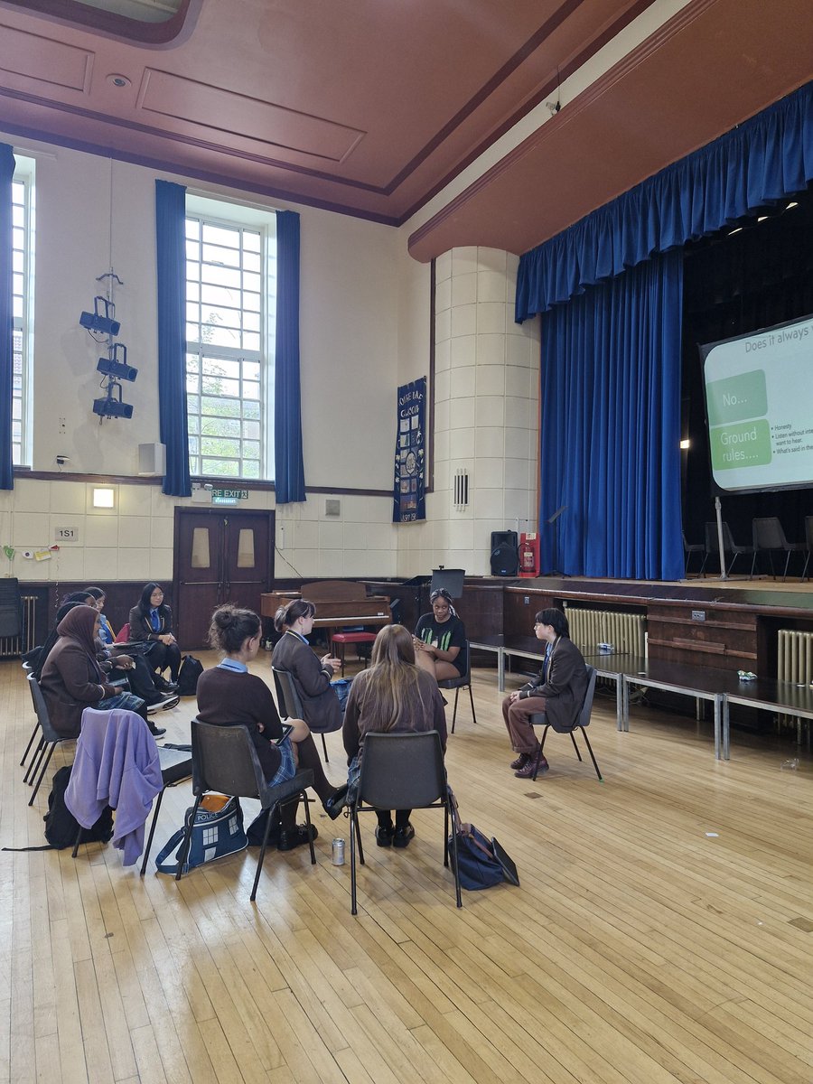 Mrs Hamilton tweet media