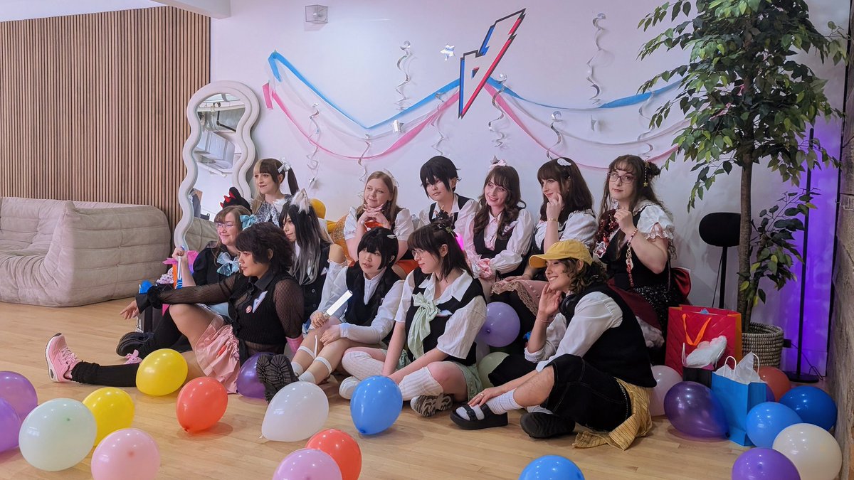 All our new members have been introduced! We are all so excited for this new chapter! 🩷