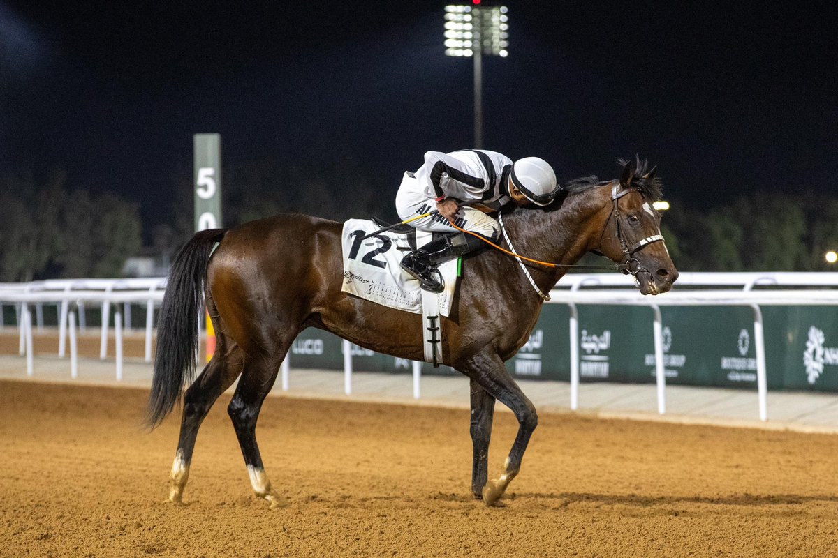 لحظة انتصار البطل " تلال الخالدية " 

في كأس الأمير عبدالله الفيصل ✨
المصنف " ليستد" 🤩🏆

#نادي_سباقات_الخيل
#موسم_سباقات_الطائف