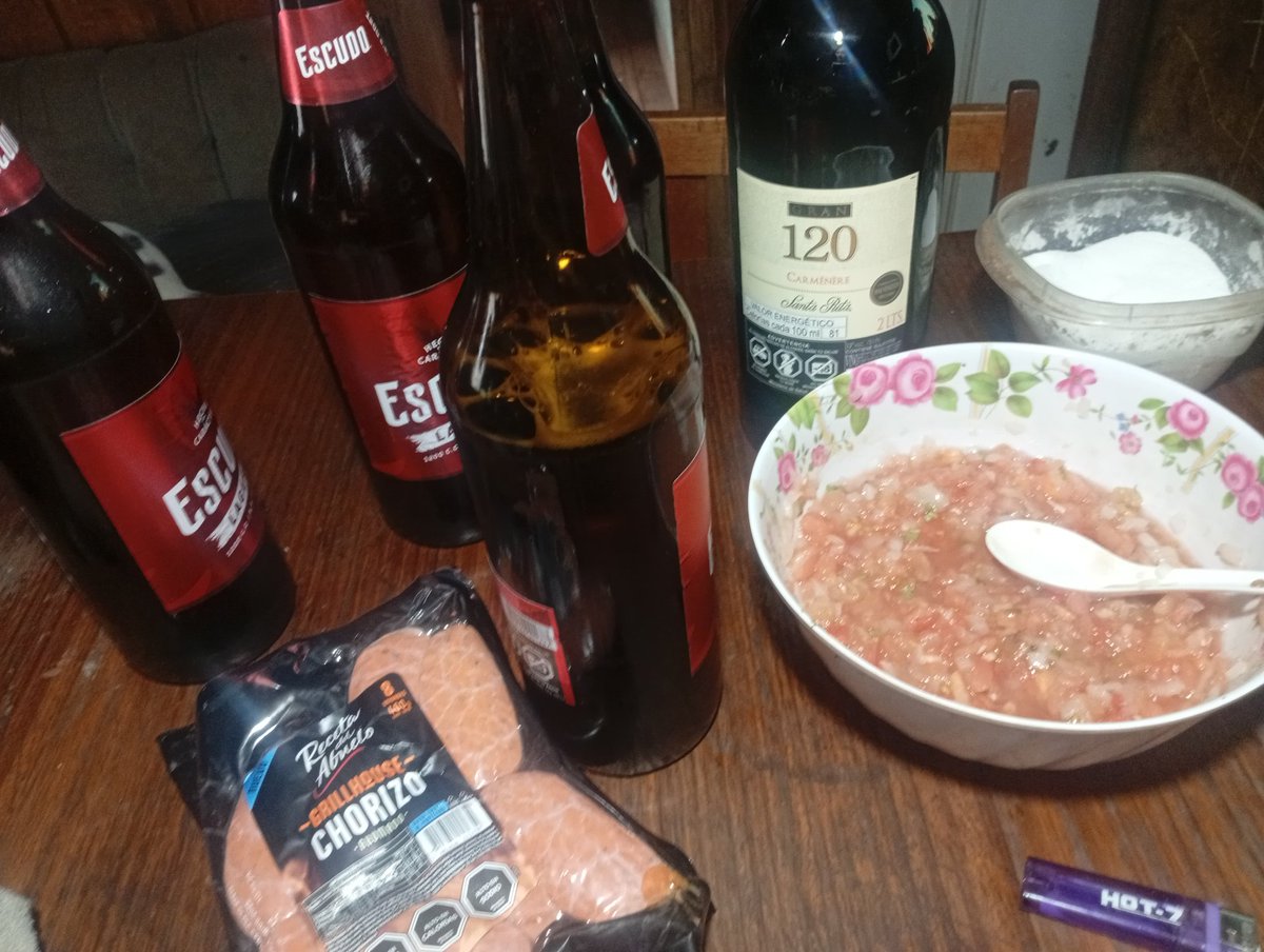 Definitivamente soy mucho ambiente para los hombres 🤣🤣 con razón estoy soltera jajajaja tomo como albañil recién pagado #FiestasPatrias #FiestasPatrias2025 jajajajajajaja