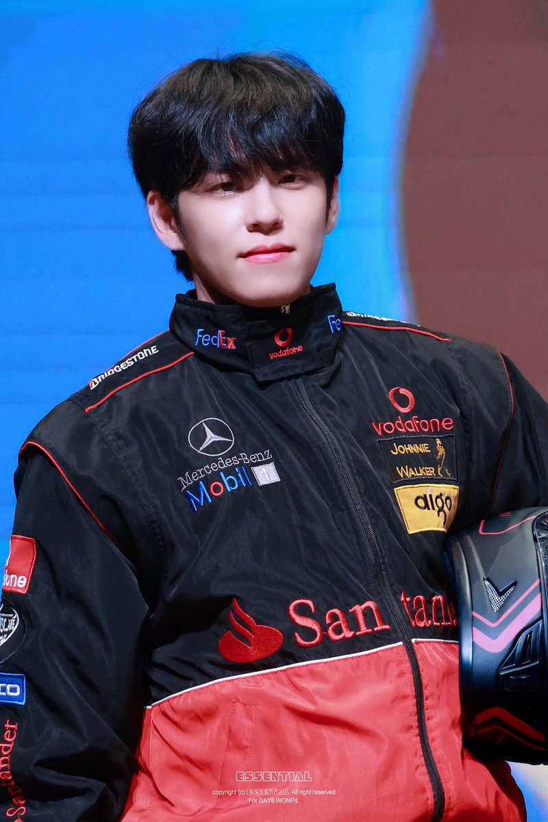 250918 후즈팬

이렇게나 잘어울리다니..
테토 맞다니까

#데이식스 #day6 #원필 #WONPIL