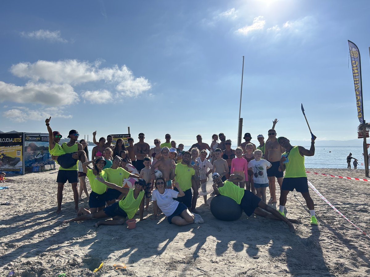 🌊🐢 Beach day with Palma Aquarium! Kids learned about sea turtles, became “Guardians of the Seas” 🌟, played in the sand &amp; parents joined in with sport. Fun + learning for all! 💙✨🏖️