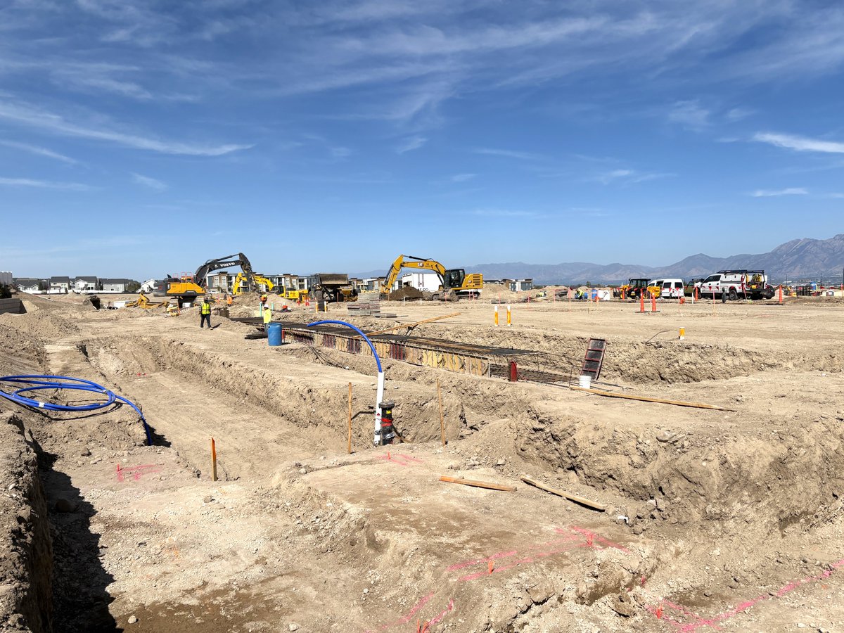 RobCon_Co's tweet image. Footings going in at The Commons at Herriman 

✔️ Excavation complete
✔️ Forms are up
🎯 First concrete pour coming Tuesday!

Big things ahead for this Utah build 💪

#TheCommonsAtHerriman #TeamRobcon #UtahConstruction #ProjectUpdate #RobinsonConstruction