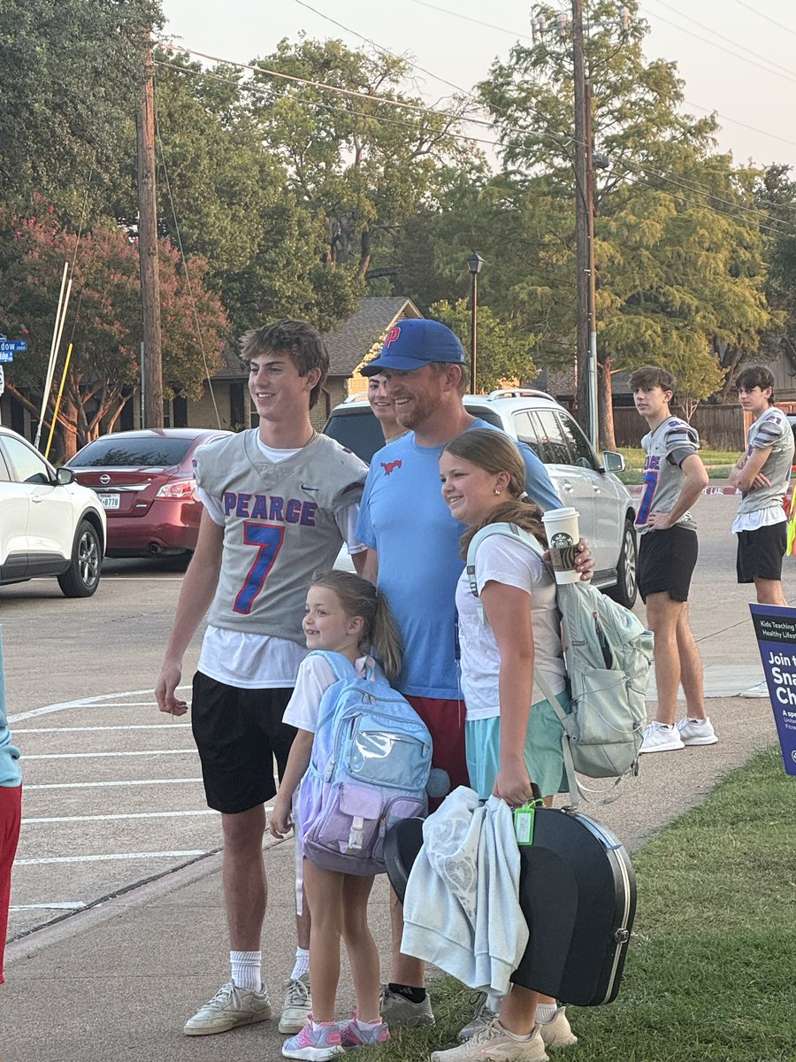 We had a great time greeting our future Mustangs on our open week! 

#isi