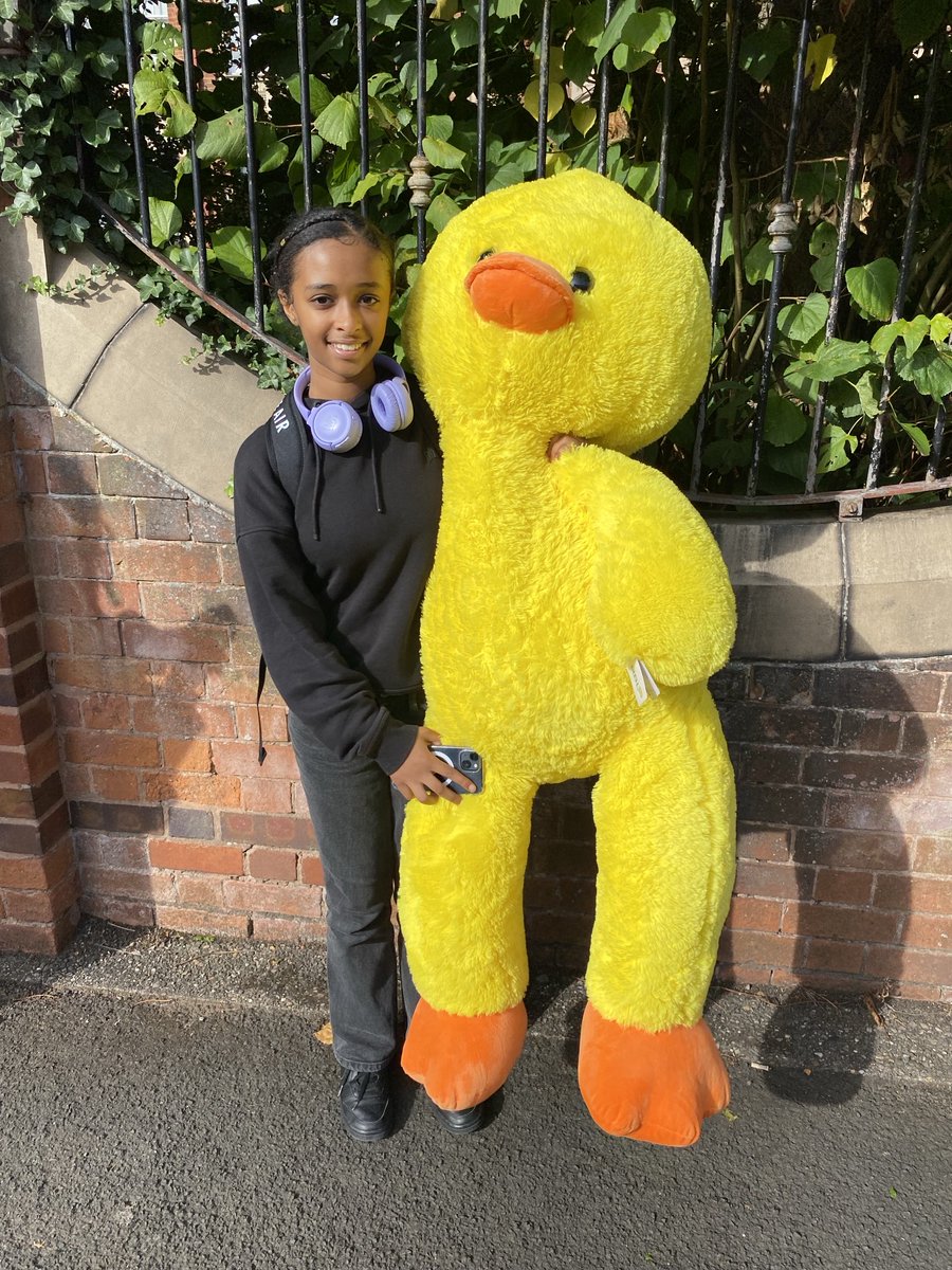 Congratulations to a fantastic SPG returning from Drayton Manor with a great prize! So delighted for such an exemplary young lady! Hope you don’t get charged twice on the bus!