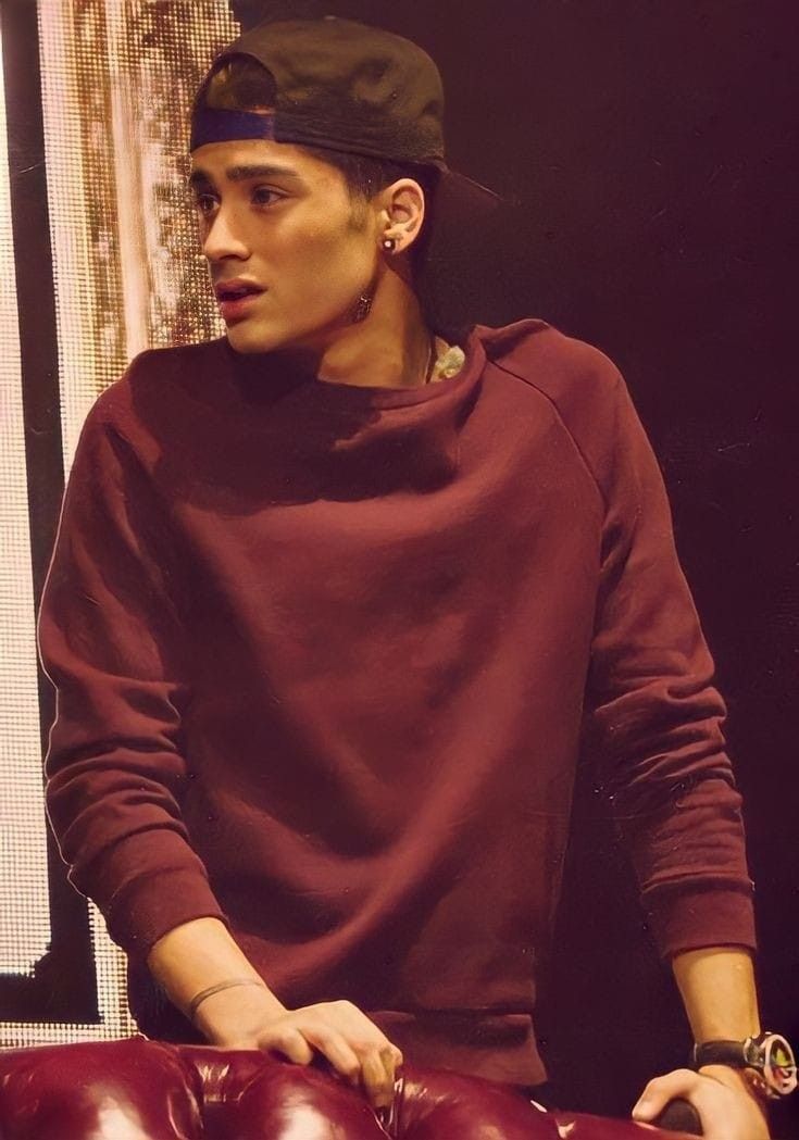 توت فرنگی کوچولوی من 
می‌دونی چقدر بهت افتخار میکنم عزیزم؟؟ 
#BreakFreeZayn