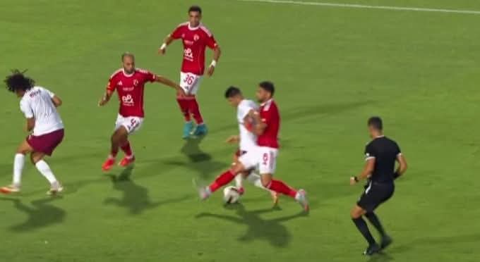 بل كان يحرص على تطبيق العدالة