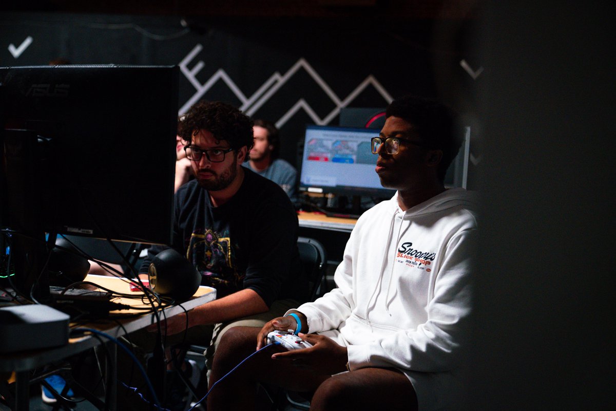 Smash Open (@smashopen17) on Twitter photo 