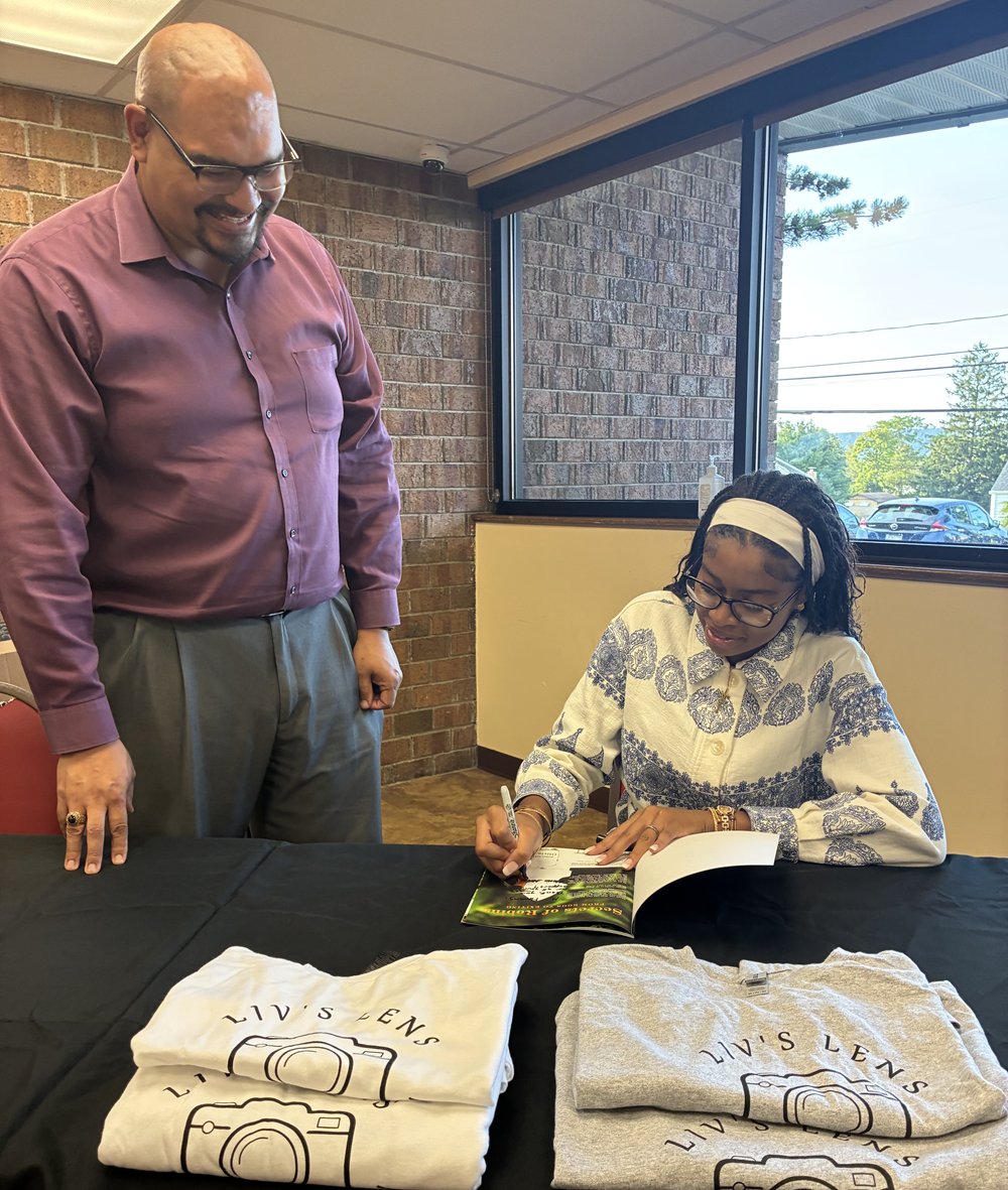 RepJFleming's tweet image. Congratulations to Miss Oliva Stokes, a high school senior who wrote and photographed a book entitled Secrets of Robins: From Eggs to Exiting. This is a wonderful peek into the world of ornithology, and I commend her on this amazing achievement as a published author!
