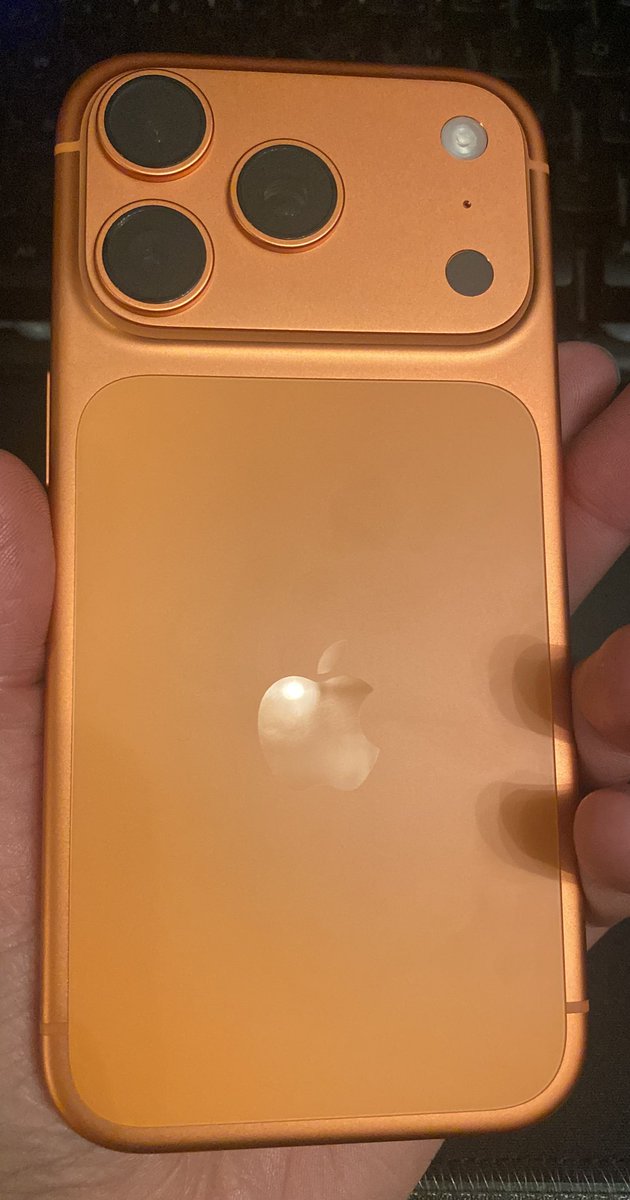 iPhone 17 pro 😍😮‍💨