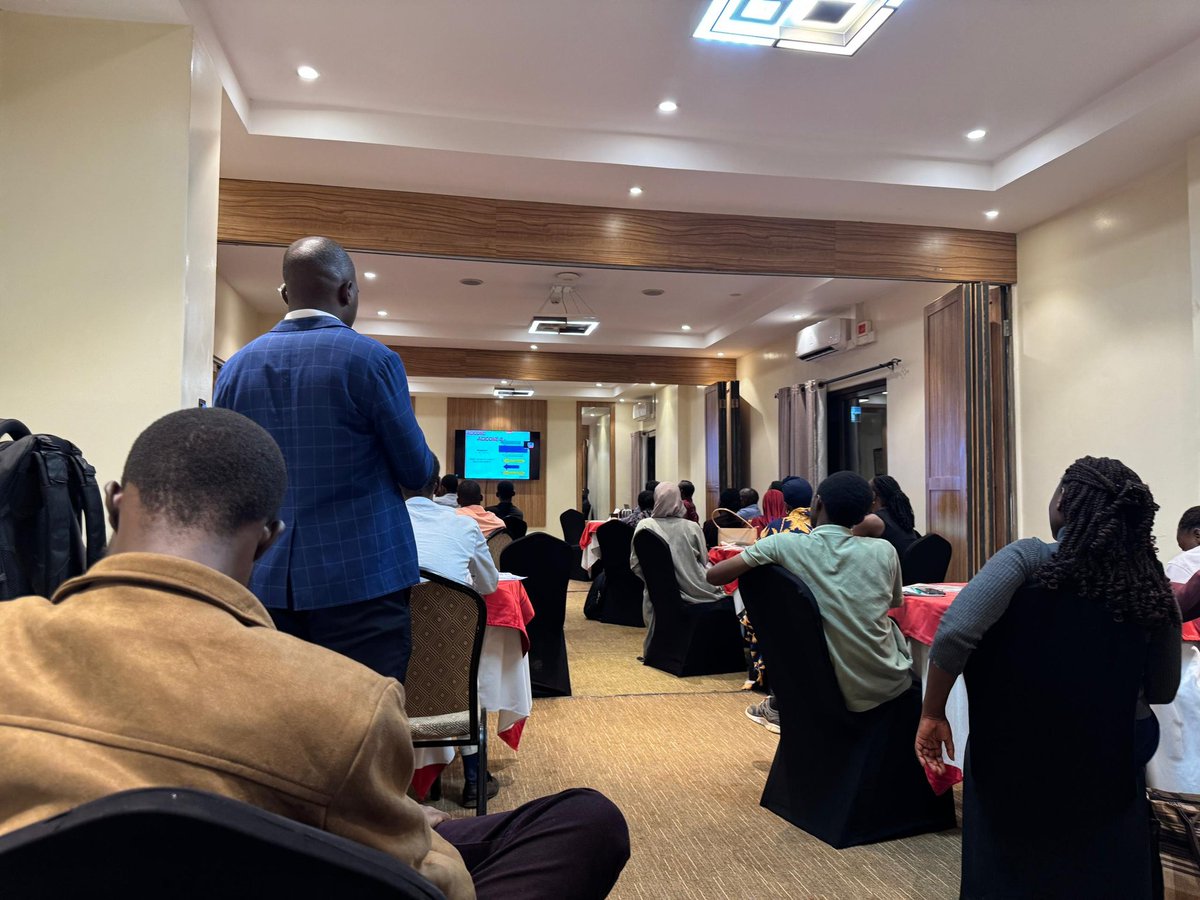 surgery_society's tweet photo. Light moments from today's CME held by @sugesofficial . We are very grateful for the knowledge shared and all the social networks built thereafter. Not forgetting the pleasant meals provided. 
Makerere University Surgery Society. https://t.co/MCAtCH9d3a