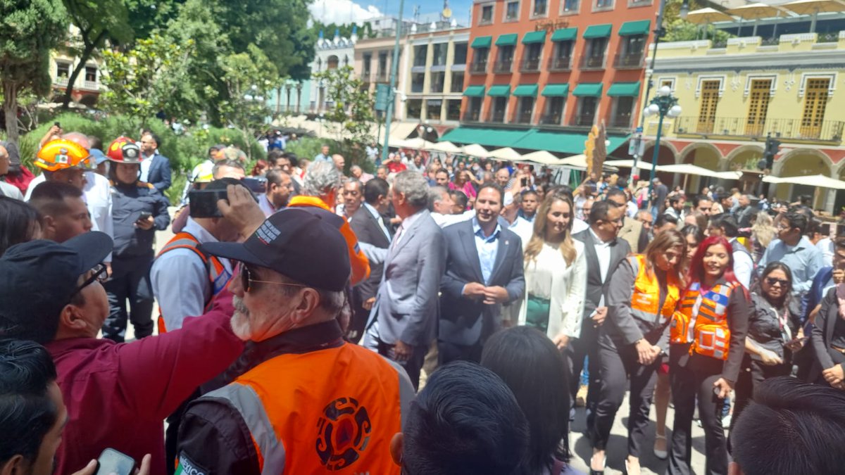 envivo_Mx's tweet photo. #ALMOMENTO en en Centro Histórico de Puebla, se lleva a cabo el simulacro Nacional a 40 años del sismo de 1985 https://t.co/TU4EsLtFpf