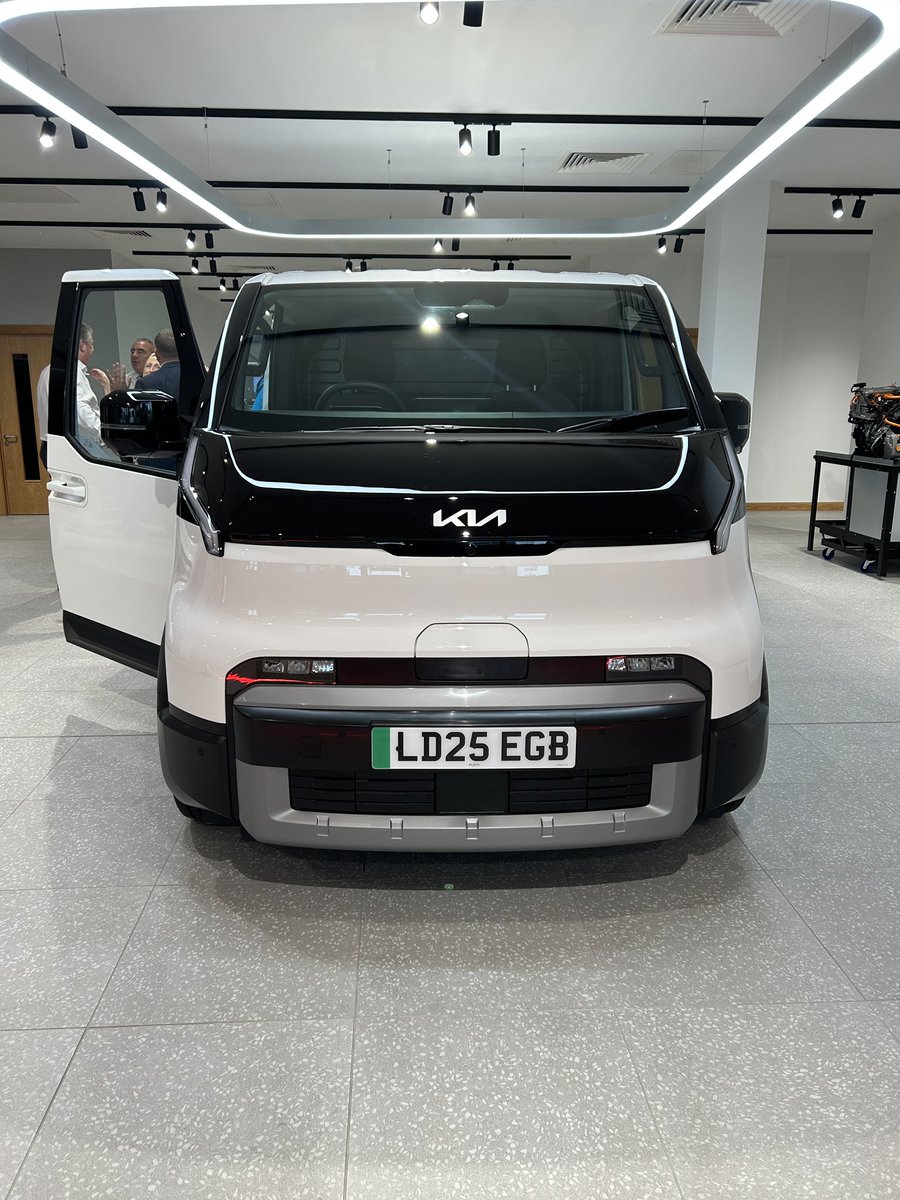 tools_out's tweet image. Last Thursday, Checking out the new Kia PV5 cargo and Passenger EV’s, Thanks @KiaUK
