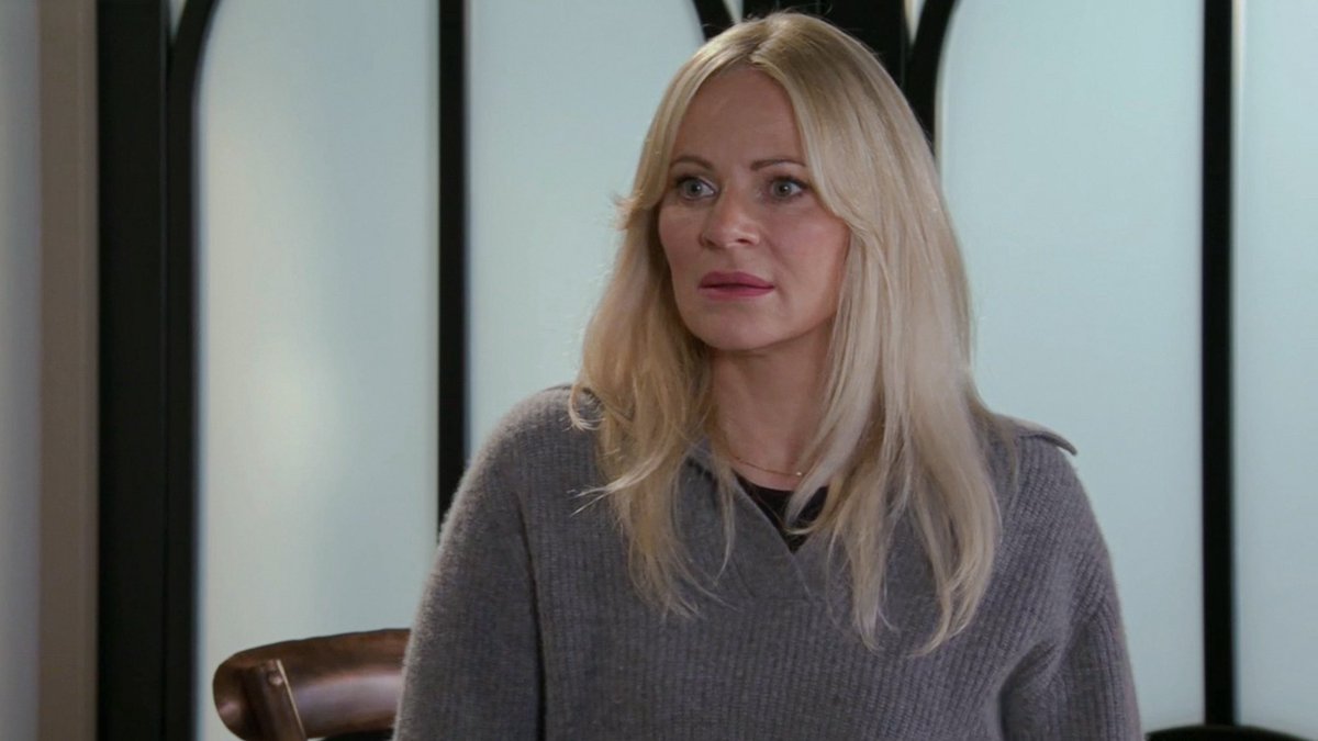 she’s so insanely gorgeous