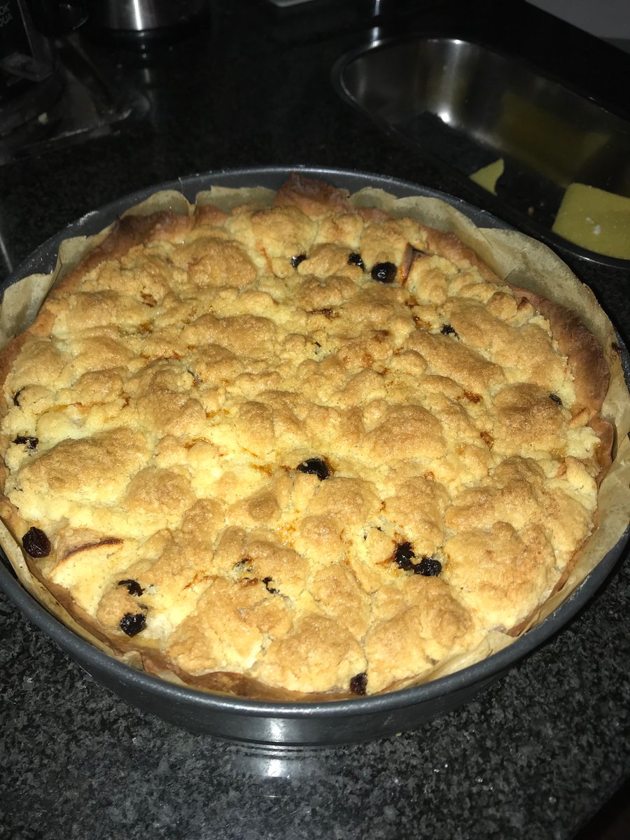 Weekend-Cake
Apfelstreusel mit Calvadosrosinen auf Mandelmürbeteig
<a href="/pulpo404/">pulpo404</a> <a href="/FPflaumenbaum/">fritzchenpflaumenbaum</a>