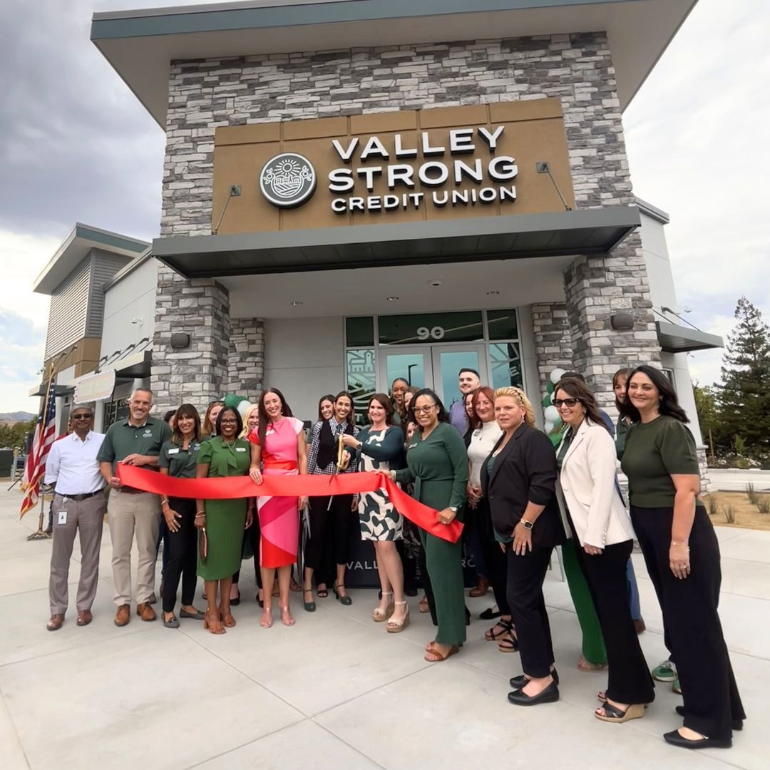 Yesterday we cut the ribbon at our new branch in Vacaville. 🥳

Thank you to the community for your support and to everyone who helped bring this new facility to life so we may better serve our Members throughout Solano County. 🏦💪

#solanocounty #vacaville #new #valleystrong