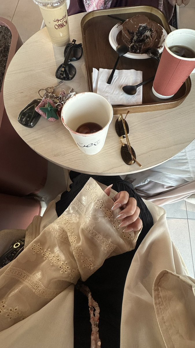 Quitlli's tweet image. 