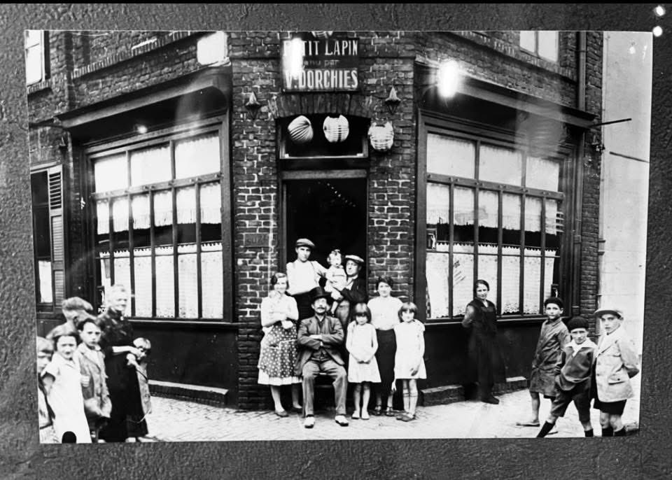 🖼️Démarrage des Journées européennes du Patrimoine, Fives met à l’honneur les estaminets. 
Vernissage ce soir de l’expo photo « Les estaminets à Fives » 🍻par l’association Mémoires et Patrimoine de Fives.<a href="/duhemsebastien/">DUHEM Sébastien</a>  <a href="/Lille_en_commun/">Lille en commun</a> <a href="/JeanLoupLemaire/">Jean-Loup</a>