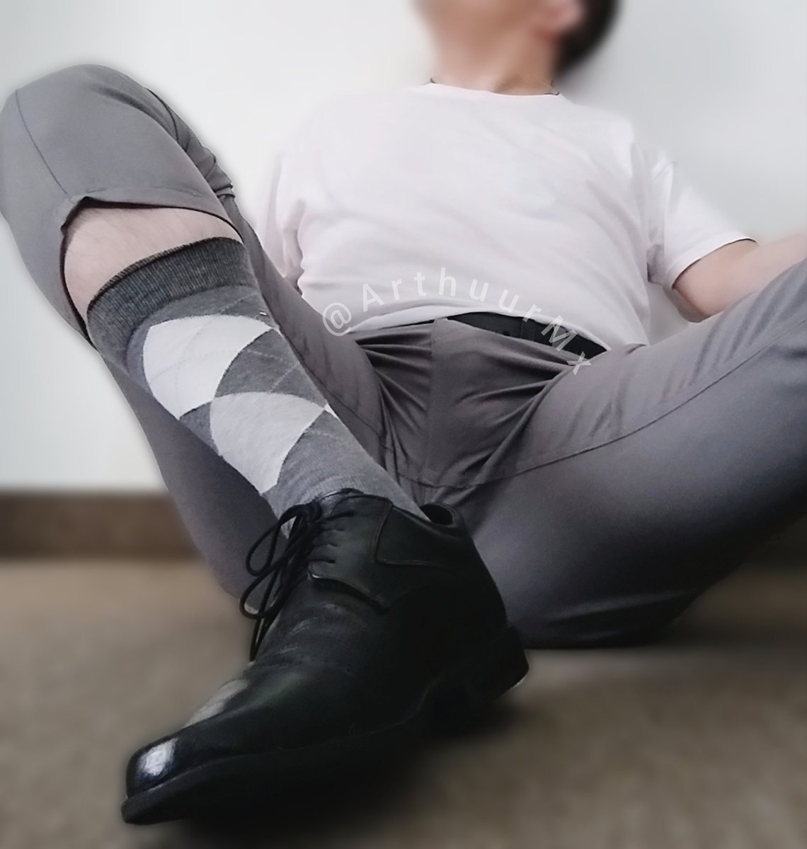 Viernes de bultos de trajeados 👔🍆🤤
Aporte: <a href="/ArthuurMx/">🏳️‍🌈 ArthuurMx 🔥😈</a>