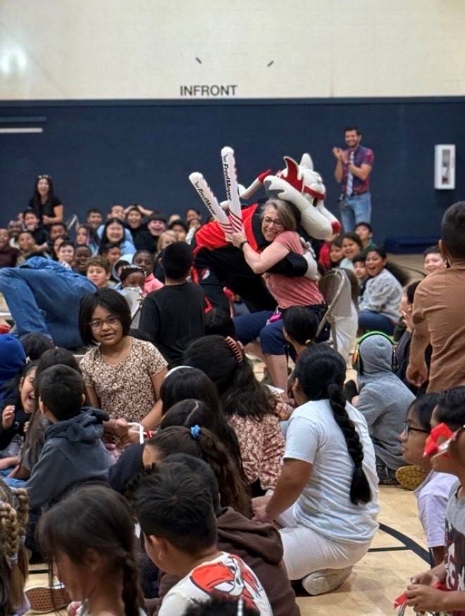 ModaHealth (@moda_health) on Twitter photo No cat naps today, Gresham! Students at Alder Elementary were buzzing after an assembly w/ Blaze the Trail Cat. Join us at todayâs City Fair from 4-6pm at the Gresham Arts Plaza, 401 NE 2nd St. for some free family fun & tips to stay active. Learn more at trailblazers.com/ripcityrally. No cat naps today, Gresham! Students at Alder Elementary were buzzing after an assembly w/ Blaze the Trail Cat. Join us at todayâs City Fair from 4-6pm at the Gresham Arts Plaza, 401 NE 2nd St. for some free family fun & tips to stay active. Learn more at trailblazers.com/ripcityrally.