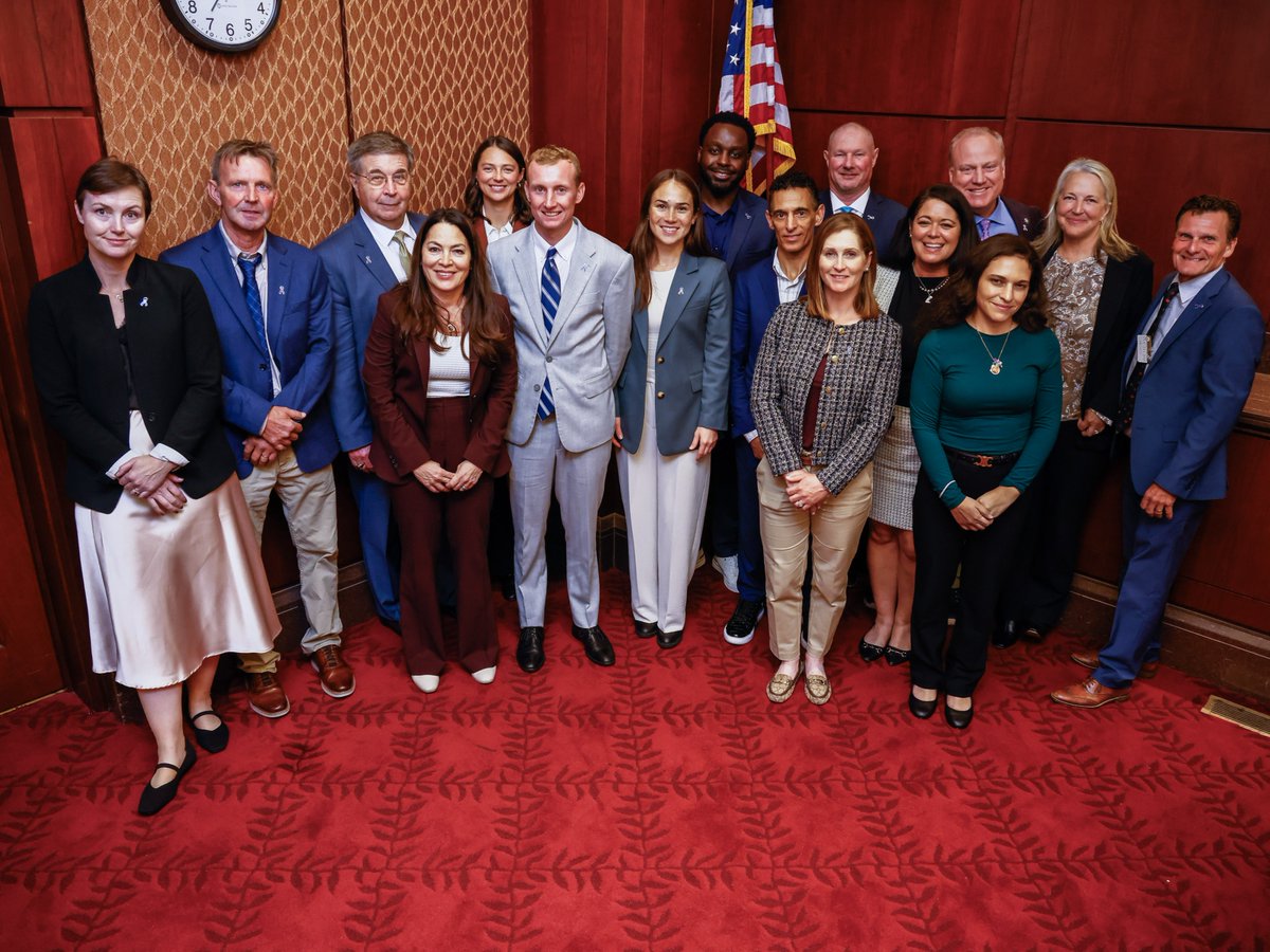 hisa_us's tweet image. This past Tuesday, we were honored to co-host a mental health roundtable with @JockeysGuild, featuring leading jockey @ljlmvel, retired riders Trevor McCarthy and @RosieNapravnik, retired NFL running back @MonteeBall28 and NWSL forward @ash_hatch33.

hisaus.org/news/hisa-and-…