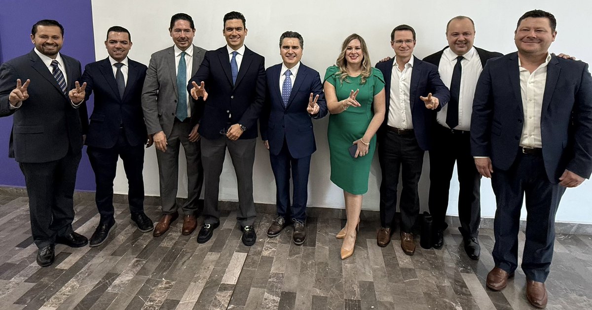 Muy contentos de recibir en Sonora a grandes amigos panistas: nuestro Presidente Nacional <a href="/JorgeRoHe/">Jorge Romero Herrera</a>, amigo senador <a href="/RicardoAnayaC/">RicardoAnayaC</a> a nuestro coordinador de Diputados Federales <a href="/eLiasLixa/">Elías Lixa</a> y diputado, hermano <a href="/_ATejeda/">Armando Tejeda</a> 

Bienvenidos a su casa, listos para acompañar a