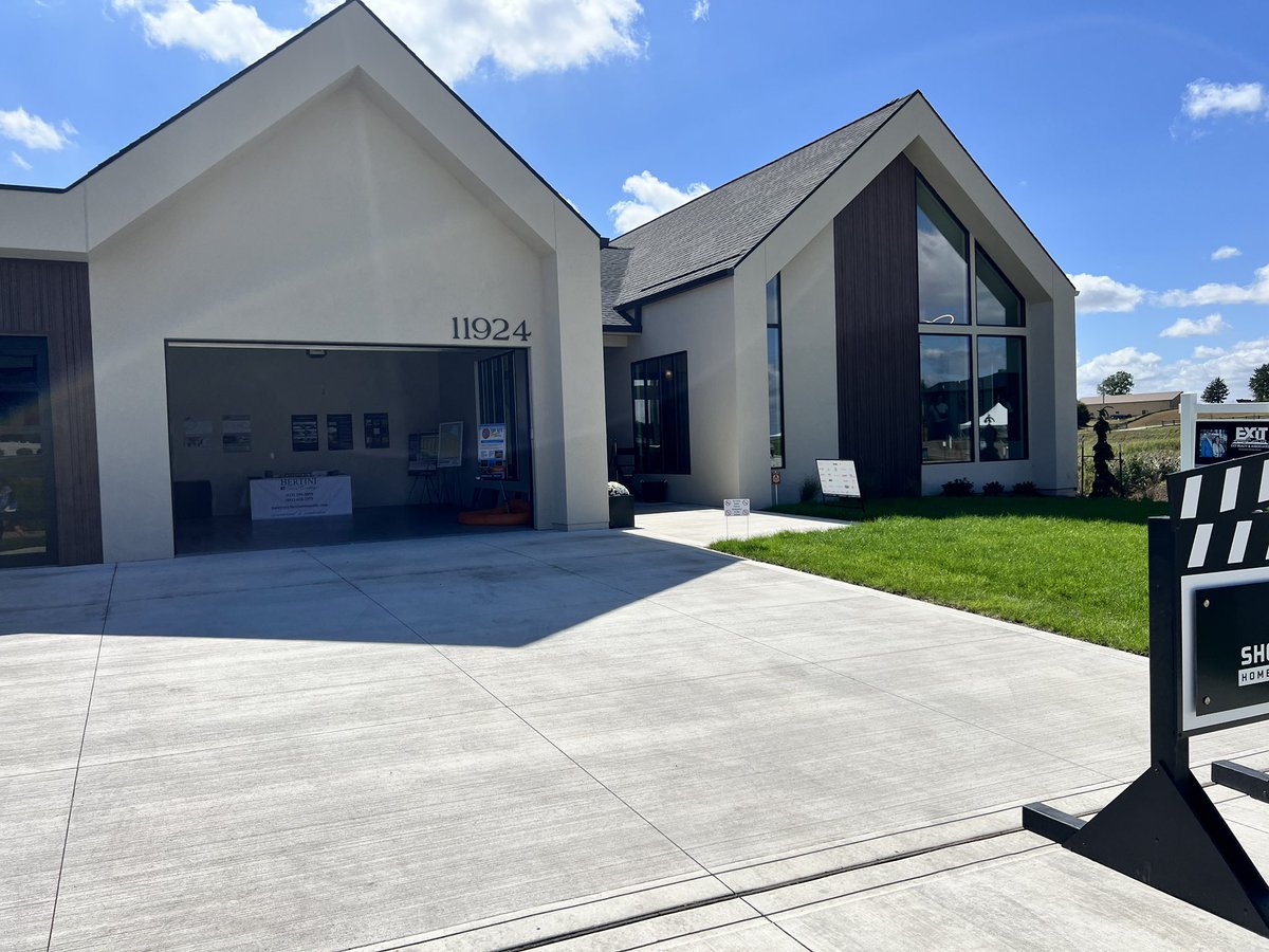 WHAT’S GREAT TODAY? 

<a href="/vhstigers/">Valley High School Athletics and Activities</a> Interior Design students absorbing the offerings of Shive-Hattery   and the Des Moines Home Builders Association Home Show Expo! 
<a href="/ShiveHattery/">Shive-Hattery</a> <a href="/DSMHBA/">Home Builders Assoc.</a>