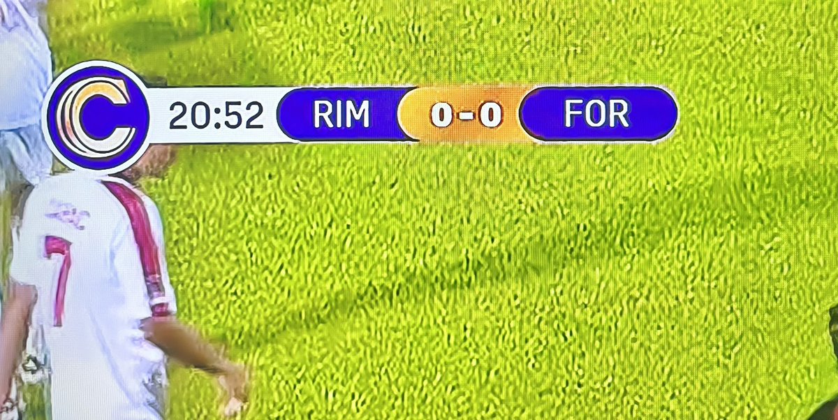 WennerGatta's tweet image. Di difficile comprensione la scelta di @seriecofficial di non mettere nello #scorebug i colori delle maglie indossate dalle squadre. 
Al netto dei tifosi delle due compagini, gli altri spettatori non riescono a distinguere quale sia una squadra e quale l’altra