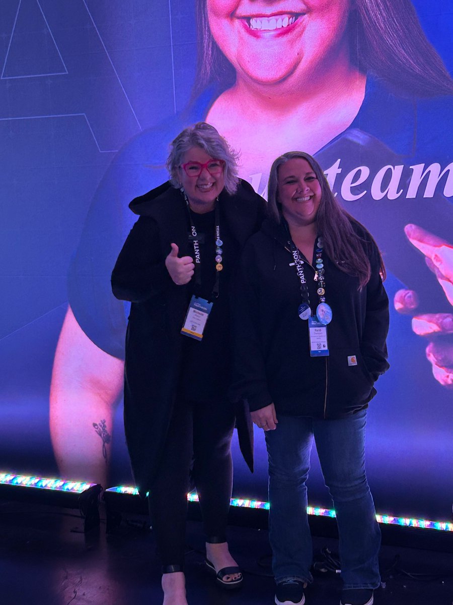 PinkCallers's tweet image. It’s the always amazing Randi!  And she’s @servicetitan famous!!

Come find us: hubs.li/Q03K9gZR0

#Pantheon2025 #ServiceTitanCertified #ServiceTitan #PinkCallers