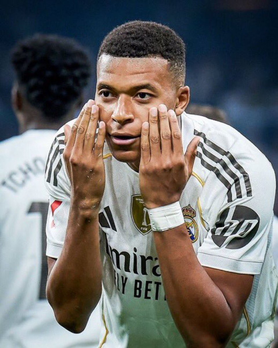 Kylian Mbappe the “penalty merchant” has fewer penalties scored than most strikers in Europe since the start of 24/25 season( club competitions)

Gyokeres -55 (21 penalties)
Kane -51goals (16 penalties) 
Mbappe -50 goals (10 penalties)
Salah -37 goals (12 penalties)