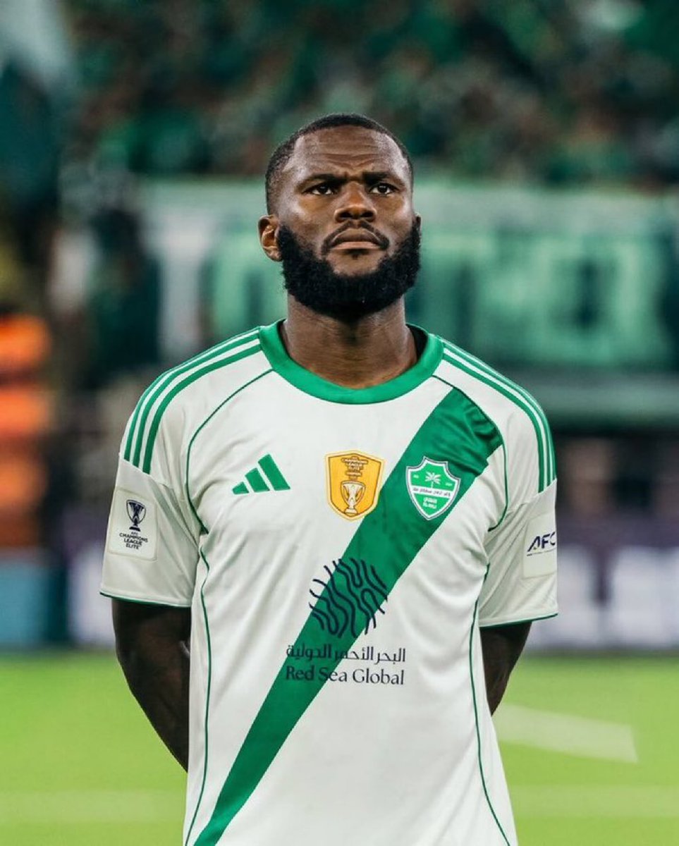 من العام نقول انه سيئ ومن العام نحذر من العاطفة 

بس في كم لاعب كانو يحمونه وباذن الله طردكم قبله