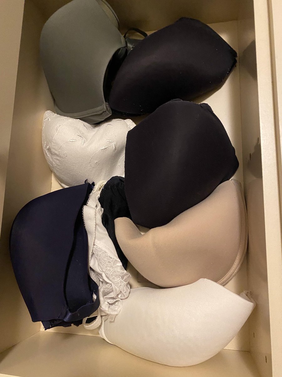 Girl sexy bra 18k tweet media