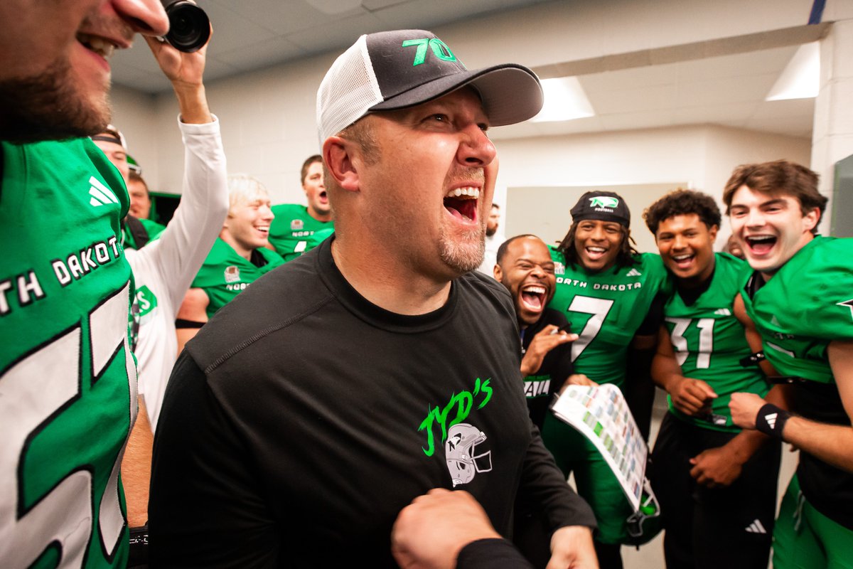 North Dakota Football tweet media