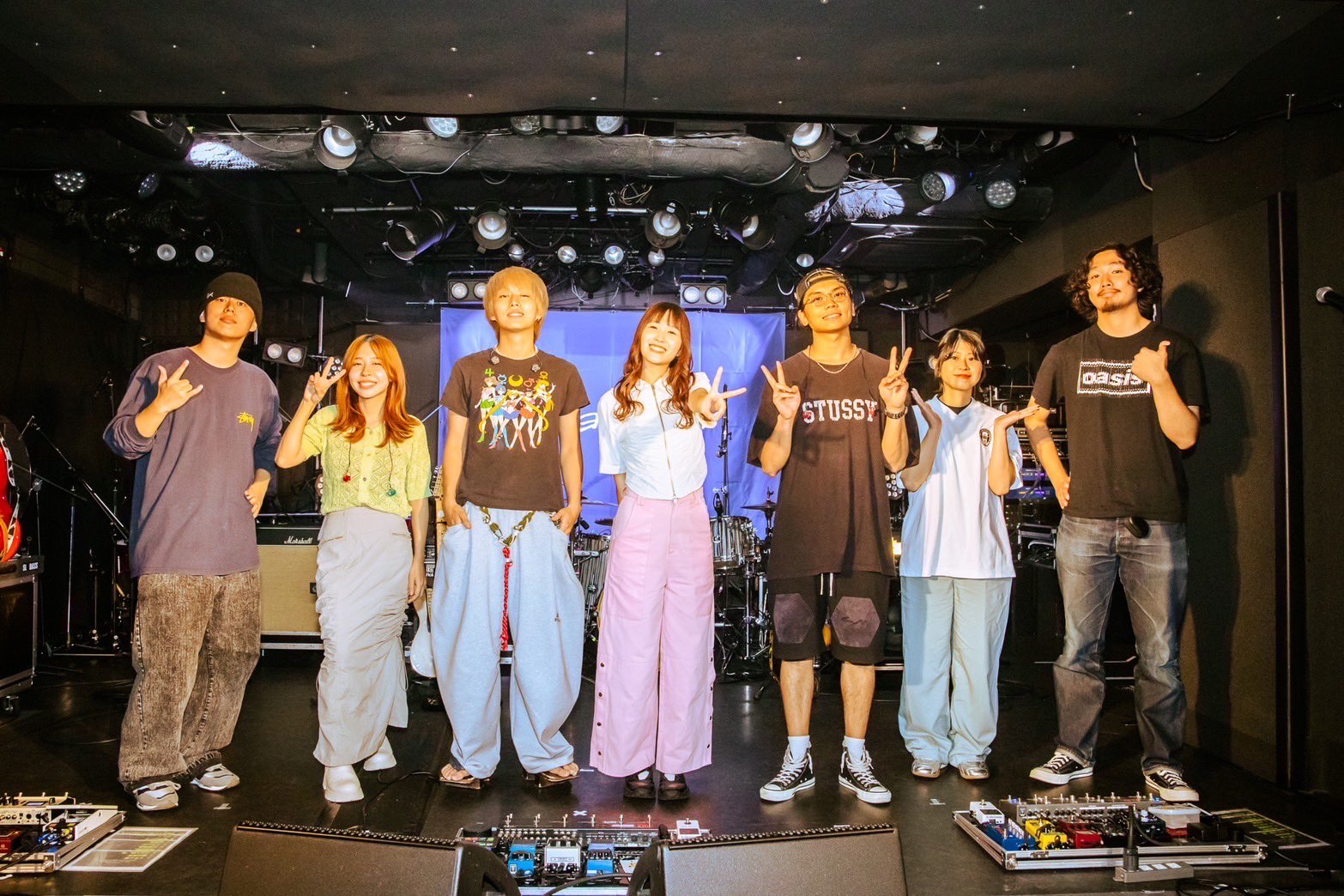 ヤングスキニー まとめ売り 平均年齢20歳の4ピース・バンド