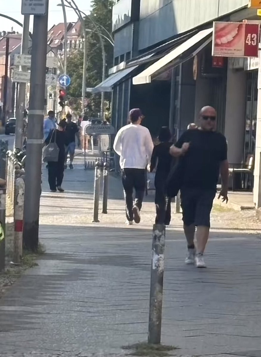 More of Harry and Zoë Kravitz in Berlin today 

- September 19, 2025