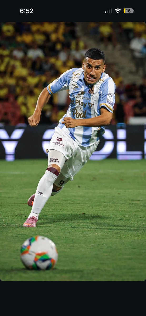 Plenamente en el barco de este señor.