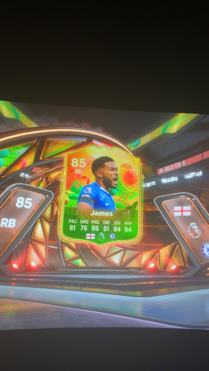 Che1shit's tweet image. REEEECE