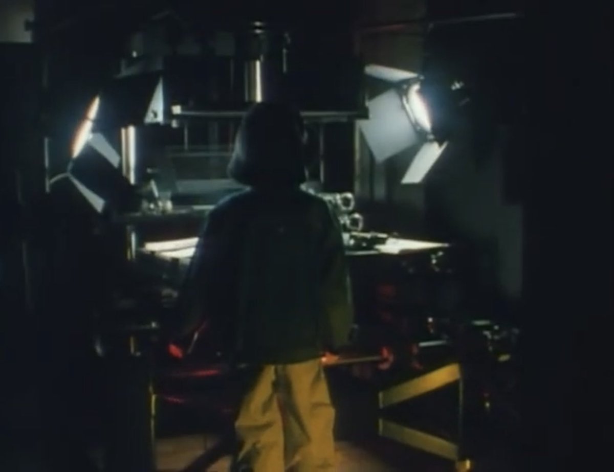 photograffiti's tweet photo. The Moon (1994) Directed by Takashi Ito https://t.co/kfwfM9SqzW