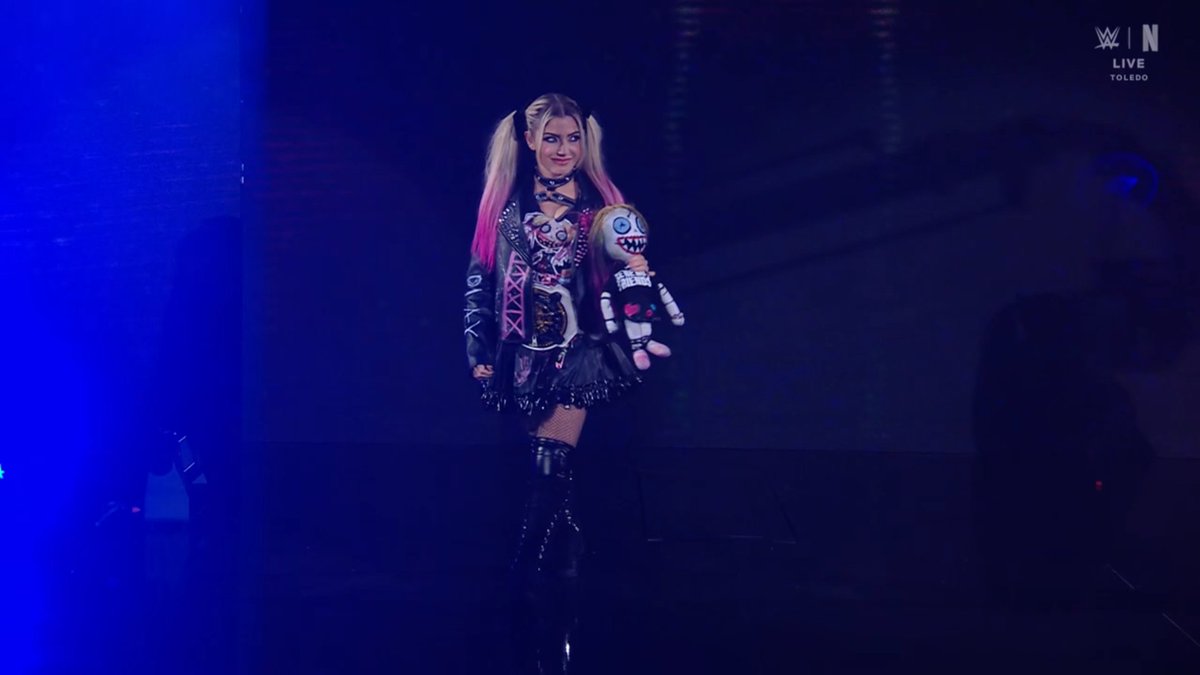 Tanny Wrestling ๐ฎ๐ณ (@tannywrestling) on Twitter photo Alexa Bliss walks in and suddenly it's all okay in the world. <a href="/AlexaBliss_WWE/">Lexi (Kaufman) Cabrera</a>
#Smackdown Alexa Bliss walks in and suddenly it's all okay in the world. <a href="/AlexaBliss_WWE/">Lexi (Kaufman) Cabrera</a>
#Smackdown