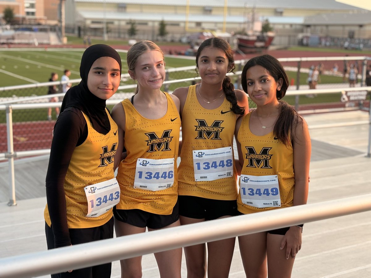 MemorialTrack's tweet image. turned in by teammates, Aizah Shaikh and Shriya Jegannathan as well today, while Clare Burke, Karoleena Trevino, and Milli Eappen turned in times consistent with their respective, previous performances!👏🏾👏🏾👏🏾 @MemoWarriors @CoachChessna