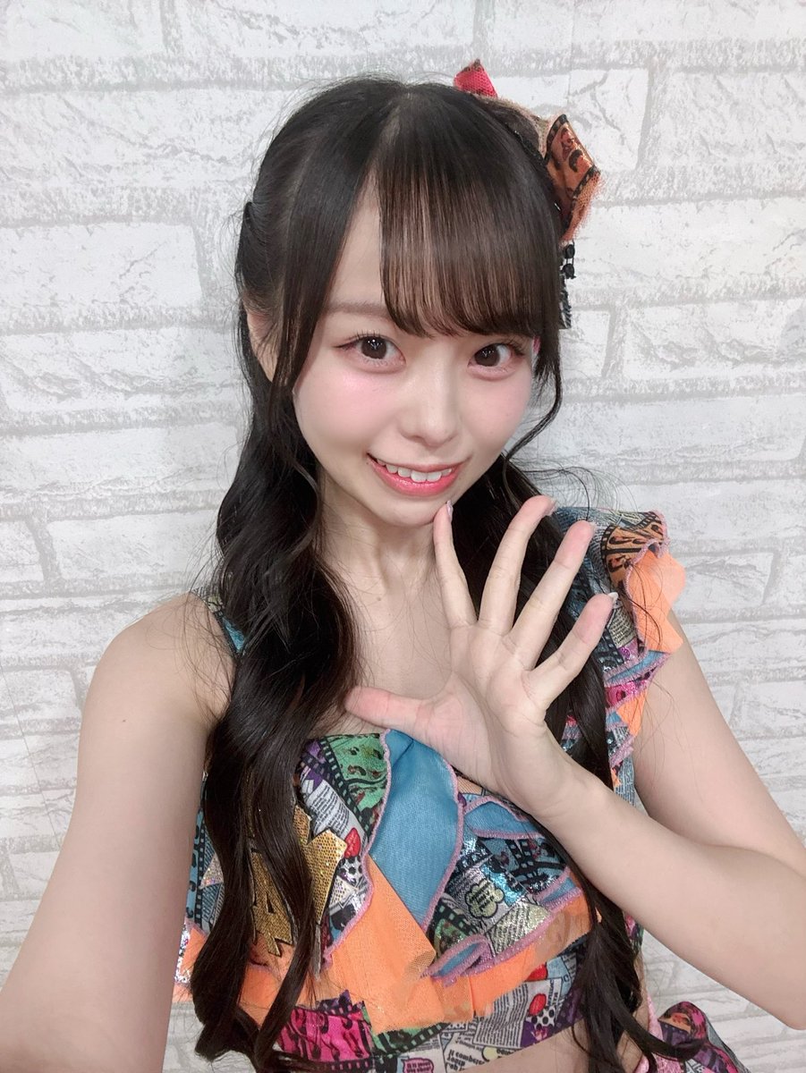 MYON030716's tweet photo. おはようございます
今日は #NMB48 #なんばらえてぃー公演 昼夜です
ちょっとお出かけしてるのでアーカイブで!
#本日の脳内再生曲 は
#Not_yet
#味方
今日もいいコンビプレイ見れるかな?
本日もよろしくお願いします
#田中美空 #西由真
#なかにし https://t.co/yTrL4LwOOd