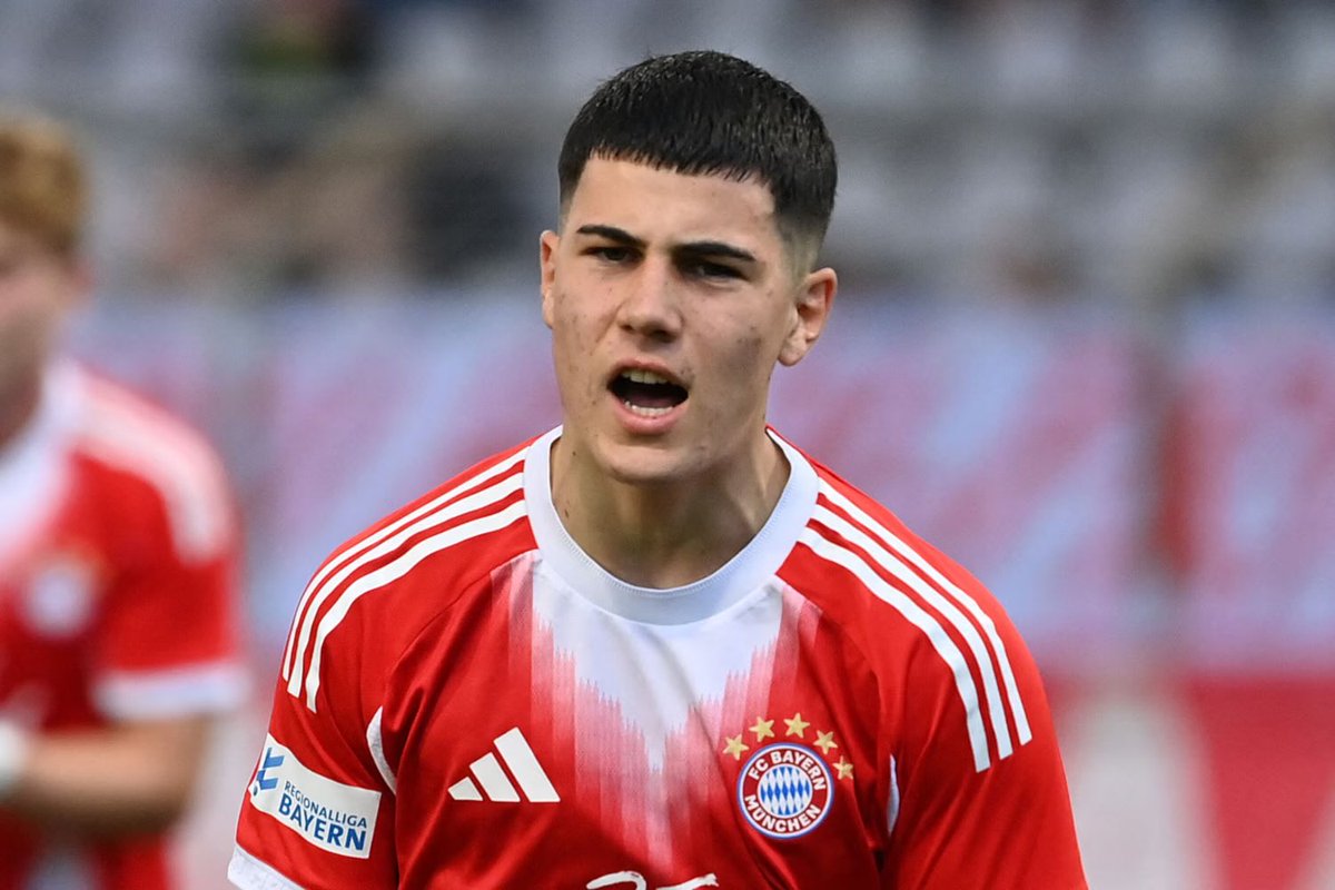 FPF envió carta de reserva por Felipe Chávez de cara al amistoso de la Selección Peruana ante Chile en octubre. En los últimos días, funcionarios de la Federación hablaron con el jugador del Bayern Múnich y la idea inicial es considerarlo. Ya se dio el primer paso. <a href="/RPPDeportes/">Fútbol Como Cancha - Oficial</a>