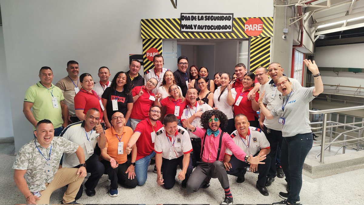 ¡Celebramos el Día de la #SeguridadVial y el Autocuidado en #FlotaOccidental! 🚦

Hoy, realizamos diversas actividades enfocadas en la salud mental, incluyendo pausas activas, charlas sobre nuestras políticas de viaje y dinámicas que fomentan la concentración.