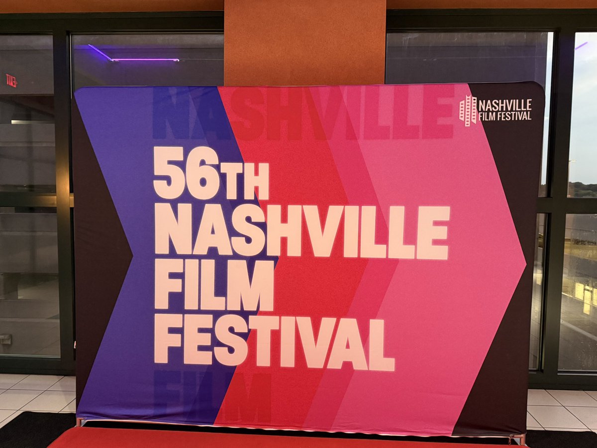 Simplistic Reviews tweet media