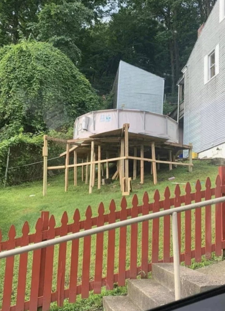 smcgillivray's tweet image. Is this what the homeowners meant when they asked for an elevated pool?😆 #designfail